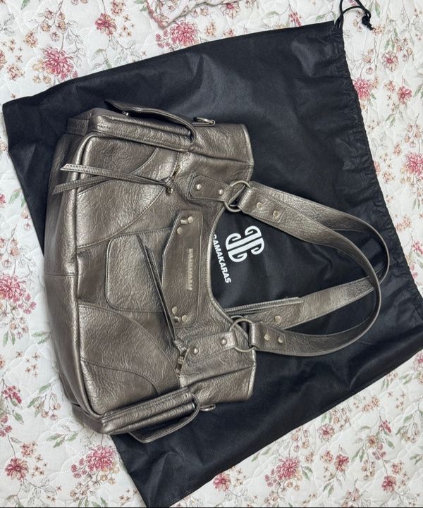 IUGAMAKARAS Studded Shoulder Bag シルバー MUSINSA公式 | IUGAMAKARAS Studded Leather Shoulder Bag (Silver)