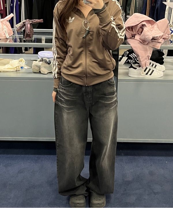 MUSINSA | SYNERJYN OVERSIZED CAT WASHING DENIM PANTS BLACK