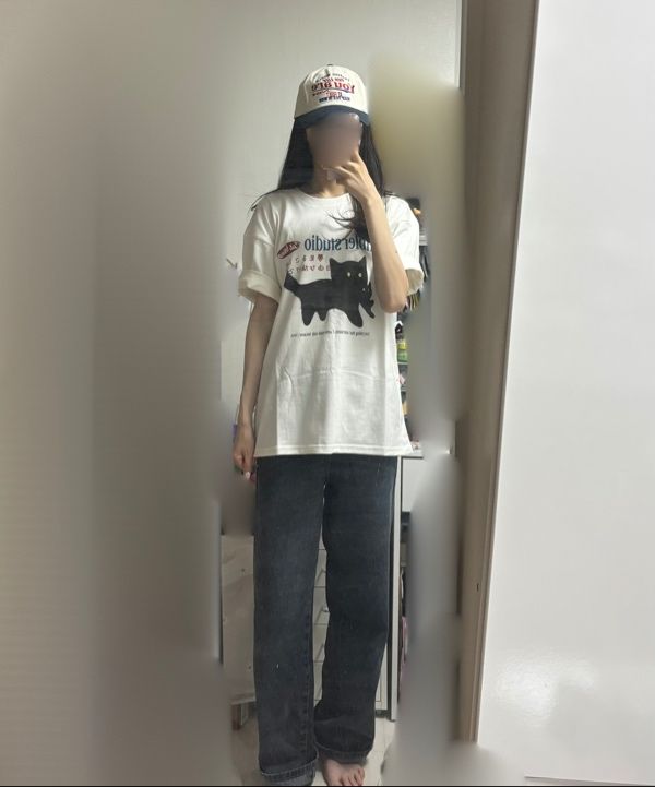 【AMBLER】 Unisex Cat biting graphic short sleeve t-shirt MUSINSA | AMBLER Cat biting graphic short sleeve t-shirt