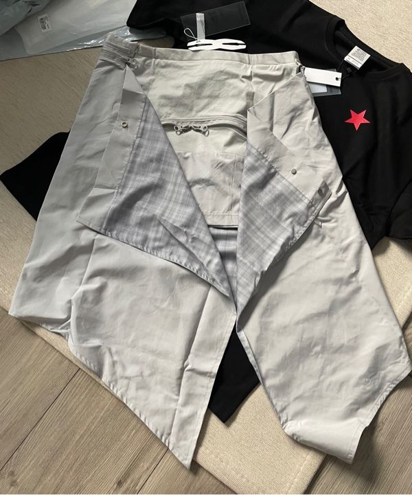 【OJOS】25SS★ Multipanel Pleats Skirt RESTOCK] Multipanel Pleats Skirt Warm Grey, Black