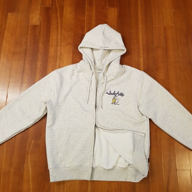 MUSINSA | WACKY WILLY Kiki Leo Logo Hoodie Black