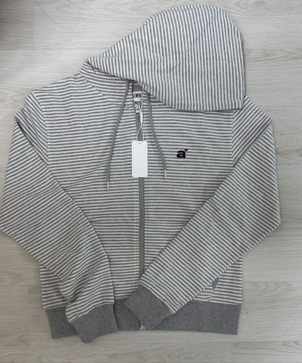 【aeae】★ストライプSMALL LETTERフードジップアップ★ aeae パーカー STRIPE SMALL LETTER HOOD ZIP UP レディース