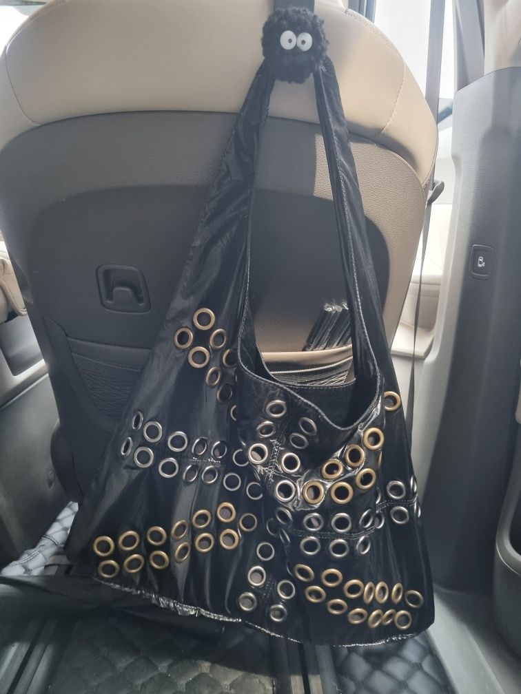 ★SCULPTOR★ Stud llic Hobo Bag Black SC25S502BK Stud Metallic Hobo Bag Black – Sculptor