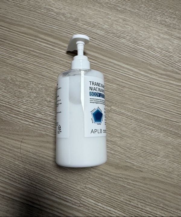 アクアドルナ　ボディケア アクア ド ルナ スキンケア オールインワン ゲル | 日本