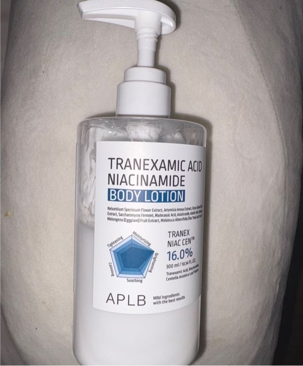 アクアドルナ　ボディケア アクア ド ルナ スキンケア オールインワン ゲル | 日本