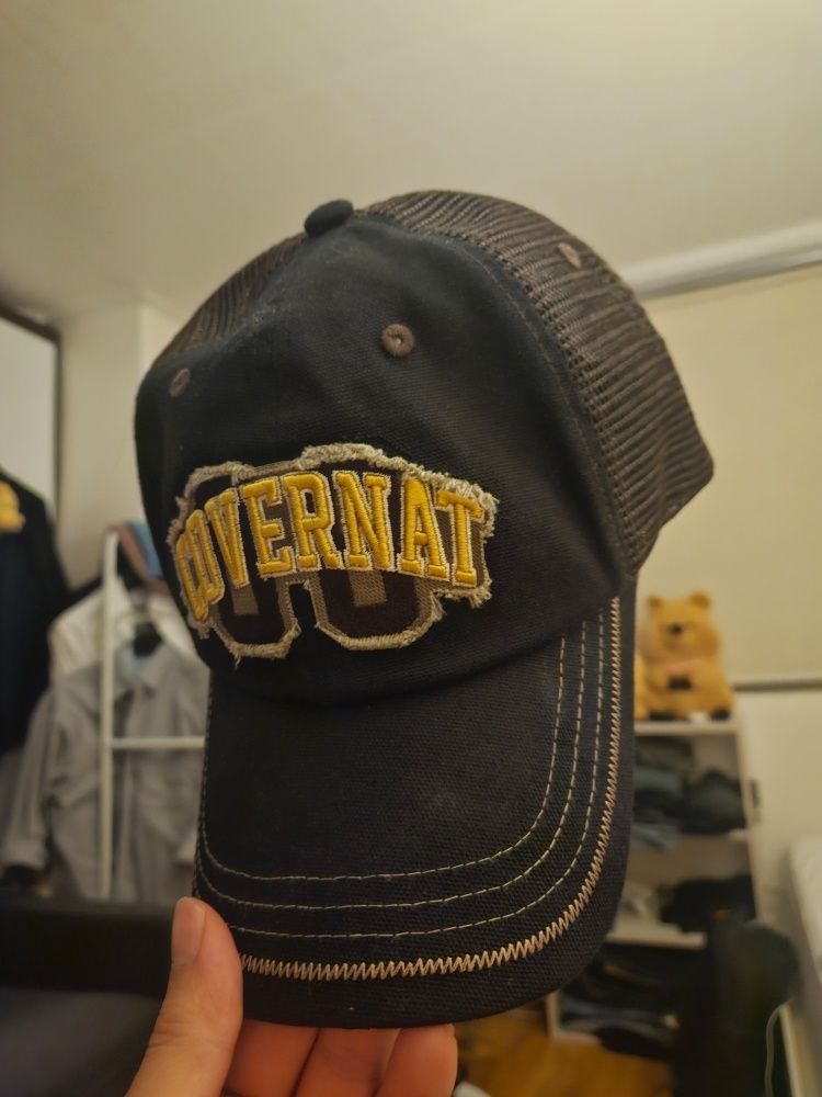 COVERNATのArch Logo Vintage Applique Trucker Cap MUSINSA | COVERNAT [Cozy Fit] Arch Logo Vintage Applique