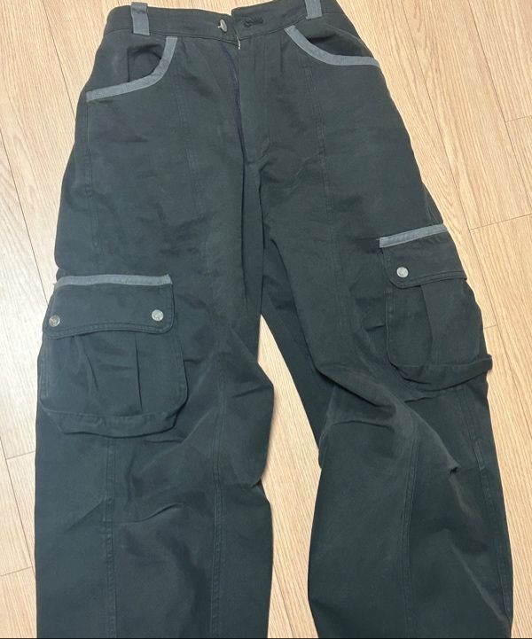 MUSINSA | AAKAM Knee Pin-tuck Contrast Cargo Pants (Brown)