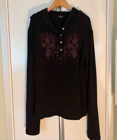 MUSINSA | AAKAM Studded CROS2 Hooded Long Sleeve (Black)