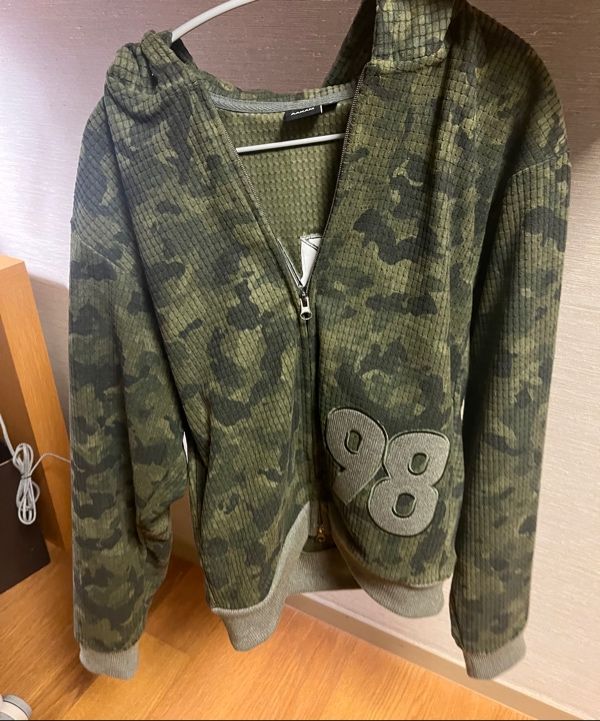 MUSINSA | AAKAM 98 Patch Camouflage Zip-Up Hoodie (Khaki)