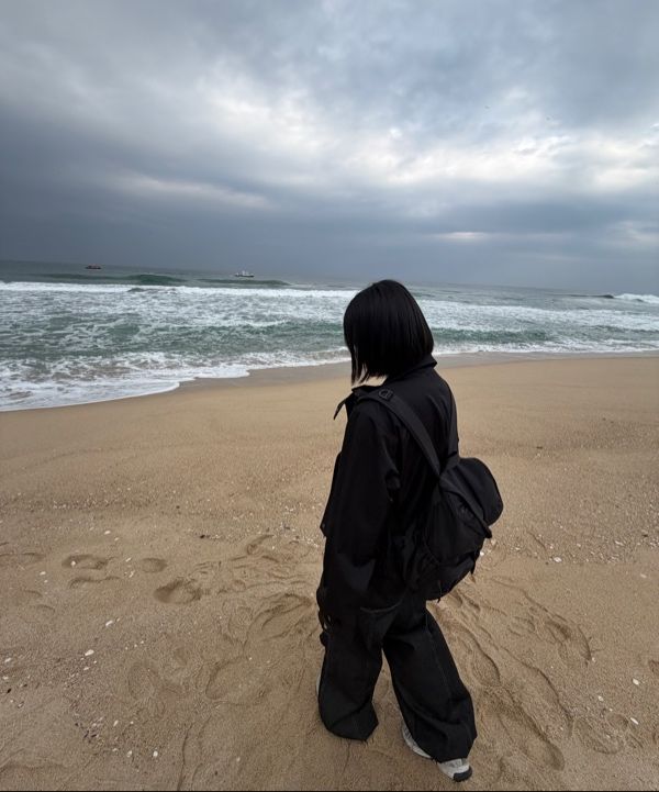 MUSINSA公式 | AAKAM High-Neck Button Jacket (Black)