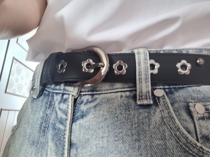 【TUOMIO】FLOWER EYELET BELT ★韓国人気★ 追跡付 TUOMIO】FLOWER EYELET BELT ☆韓国人気☆ 追跡付