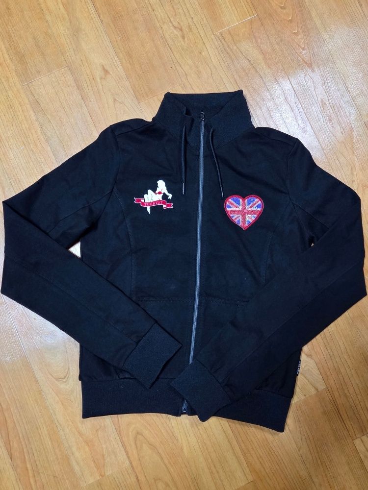 MUSINSA | SCULPTOR Flag Track Zip-Up White
