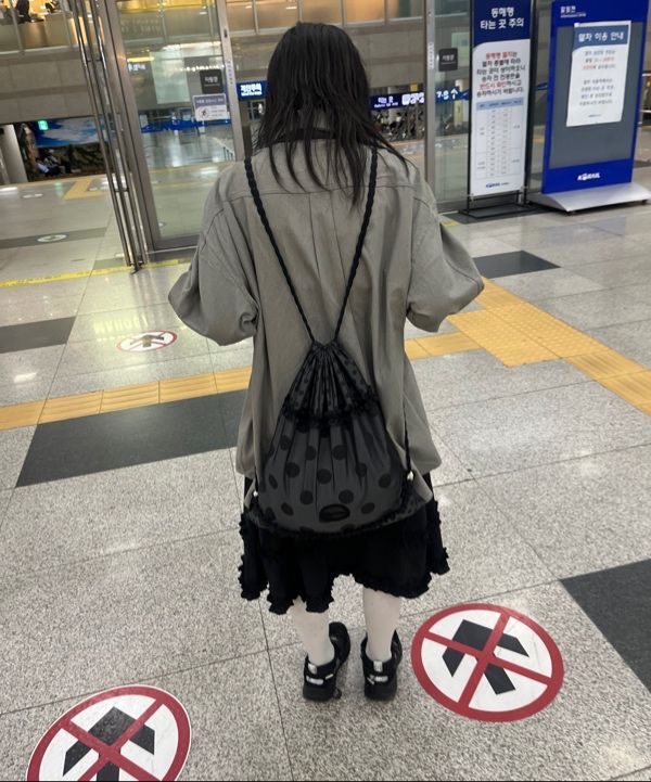 韓国 MUSINSA typeservice Dotted Bag MUSINSA | TYPESERVICE Ruffled Dotted Bag [Black]