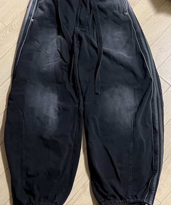 MUSINSA | BADBLOOD Billy Washed Denim Sweatpants - Blue