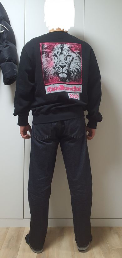 MUSINSA | thisisneverthat Lion 2010 Crewneck Black