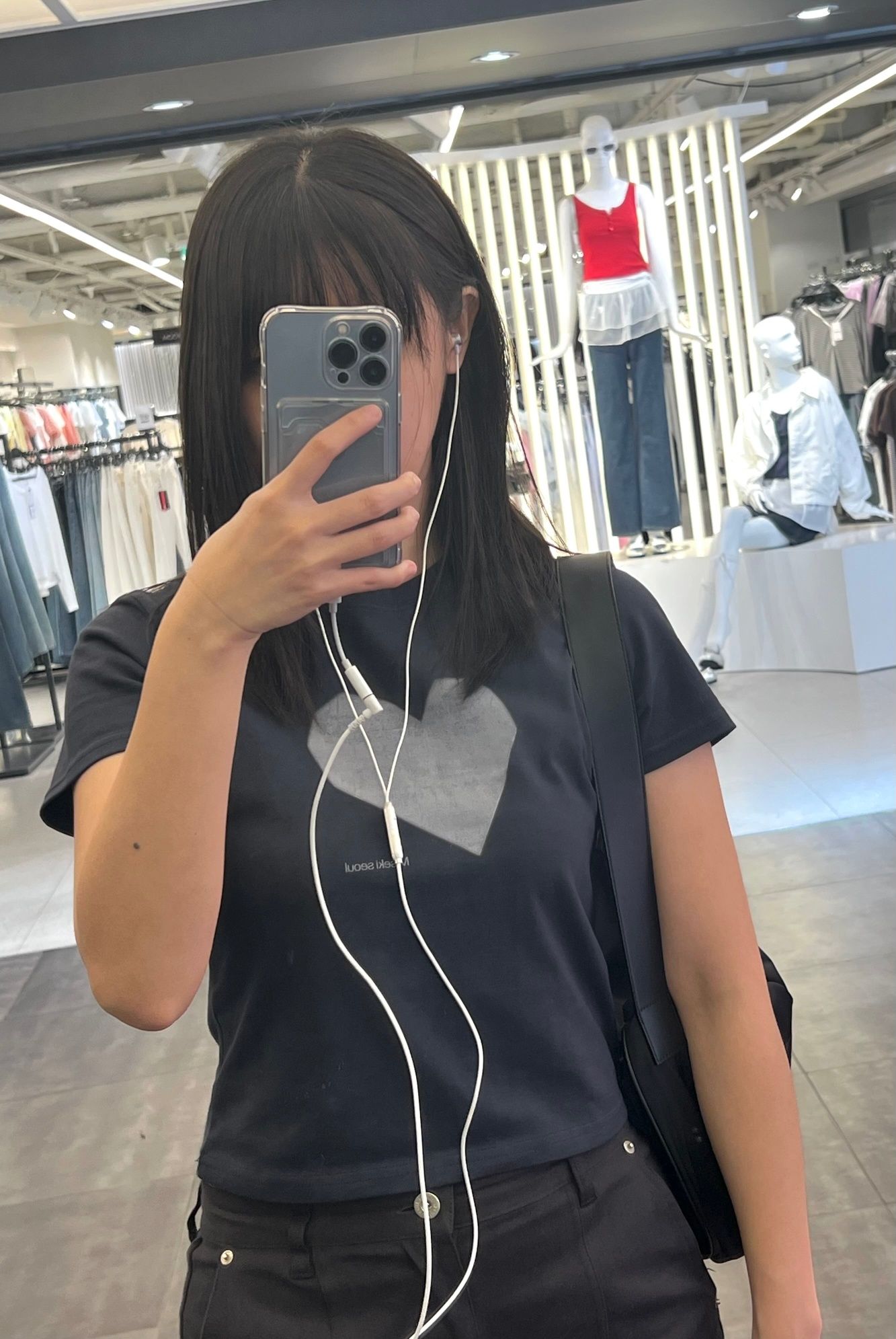 MUSINSA | MISEKI SEOUL Hearts short sleeves BLACK