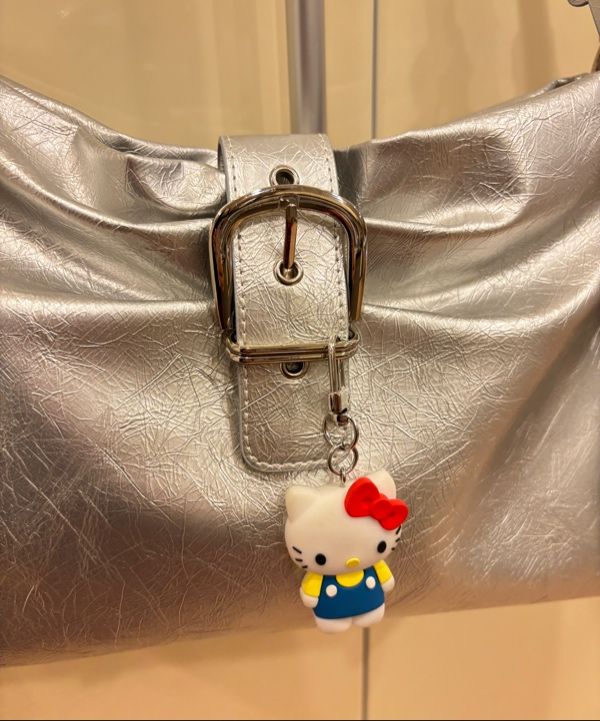 【VVV】韓国人気★ Ribbon Hobo Buckle Shoulder Bag MUSINSA公式 | VVV Ribbon Hobo Buckle Shoulder Bag _ Black