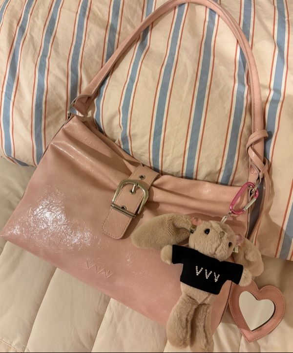 MUSINSA | VVV Ribbon Hobo Buckle Shoulder Bag _ Pink