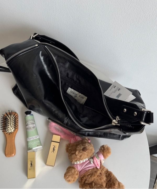 【Matin Kim】SIDE ZIPPER SHOULDER BAG SIDE ZIPPER TWO WAY BAG IN BLACK – Matin Kim