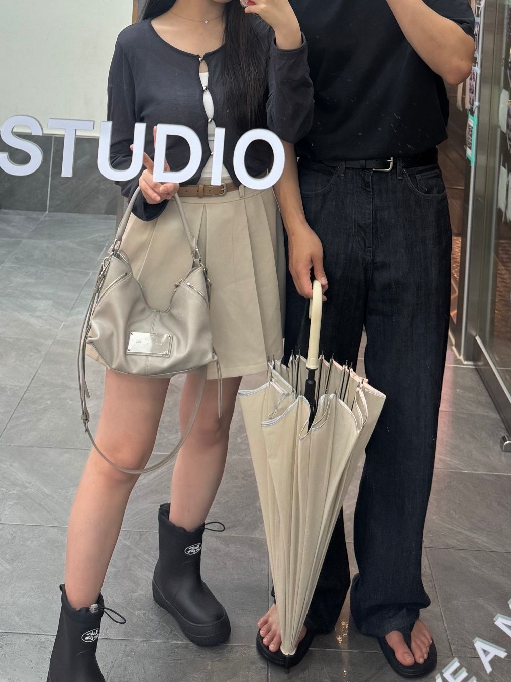ショルダーバッグ・ポシェット [MATINKIM]side zipper two way bag in pink SIDE ZIPPER TWO WAY BAG IN PINK - MATINKIM