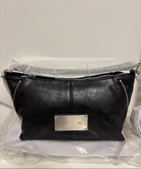 ショルダーバッグ・ポシェット [MATINKIM]side zipper two way bag in gray MUSINSA | MATIN KIM SIDE ZIPPER TWO WAY BAG IN GREY