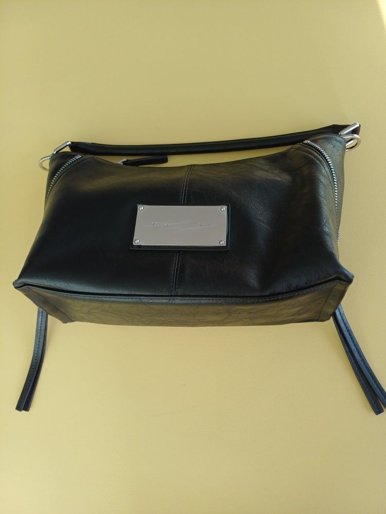MUSINSA公式 | MATIN KIM SIDE ZIPPER TWO WAY BAG IN BLACK