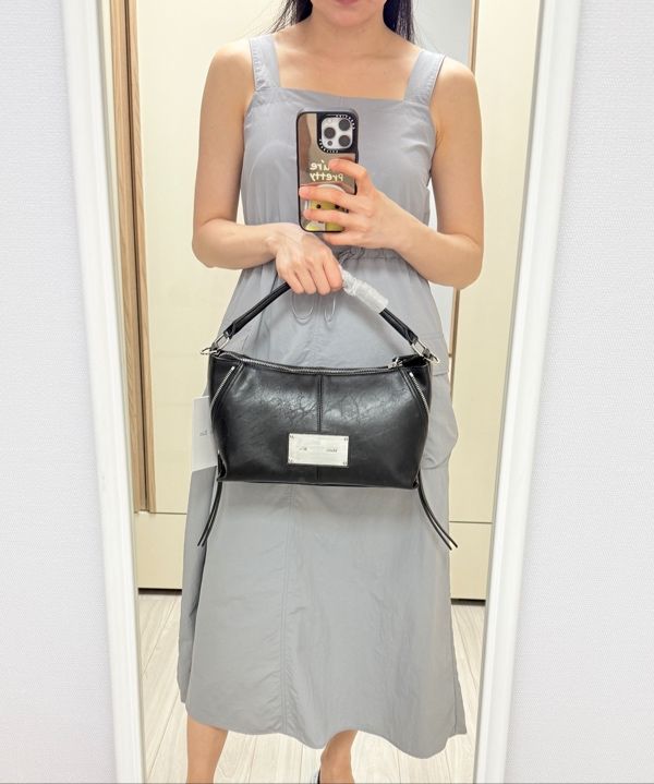 MUSINSA公式 | MATIN KIM SIDE ZIPPER TWO WAY BAG IN BLACK