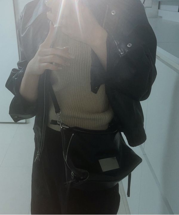 ★【MATIN KIM】 SIDE ZIPPER TWO WAY BAG★ MUSINSA | MATIN KIM SIDE ZIPPER TWO WAY BAG IN BLACK