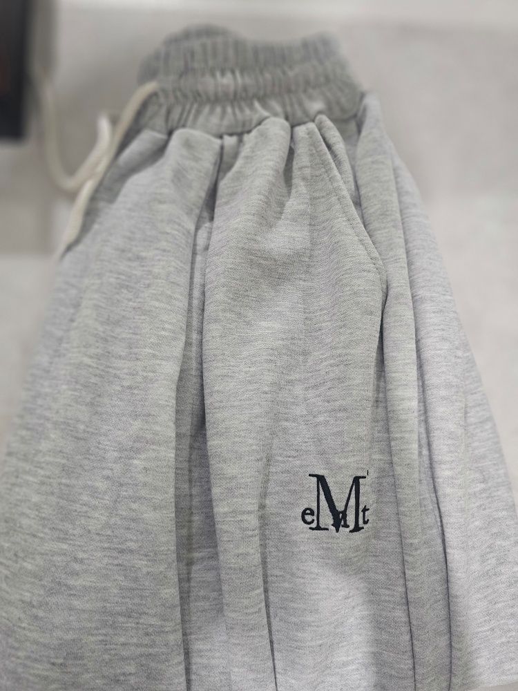 新品未使用タグ付　マメクロゴウチ　Pin Tuck Sweatpantsサイズ3 新品未使用タグ付 マメクロゴウチ Pin Tuck Sweatpantsサイズ3 レディース