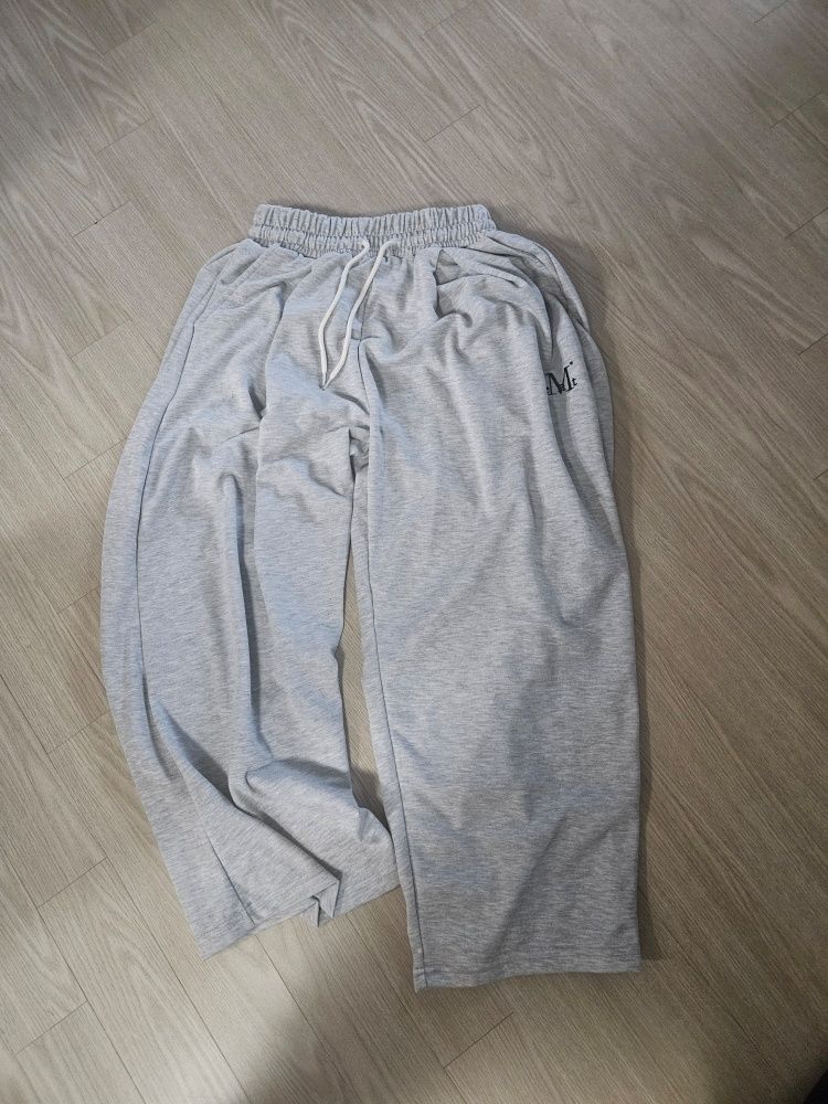 ★MUCENT★ Signature 4 Pin Tuck Wide Sweat Pants 2 Colors P0 MUSINSA | MUCENT Signature 4 Pin Tuck Wide Sweatpants (2 Colors)