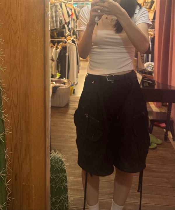 MUSINSA | FANCY CLUB CARGO LETTERING BERMUDA PANTS (BLACK) F25QD889