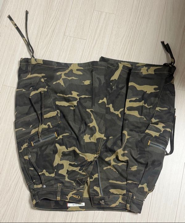 MUSINSA | FANCY CLUB Cargo Lettering Bermuda Pants (Khaki Camo