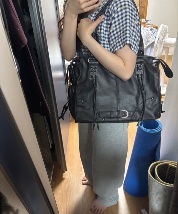 MUSINSA | FANCY CLUB Belted Washing Leather Bag (BLACK) F25QE990