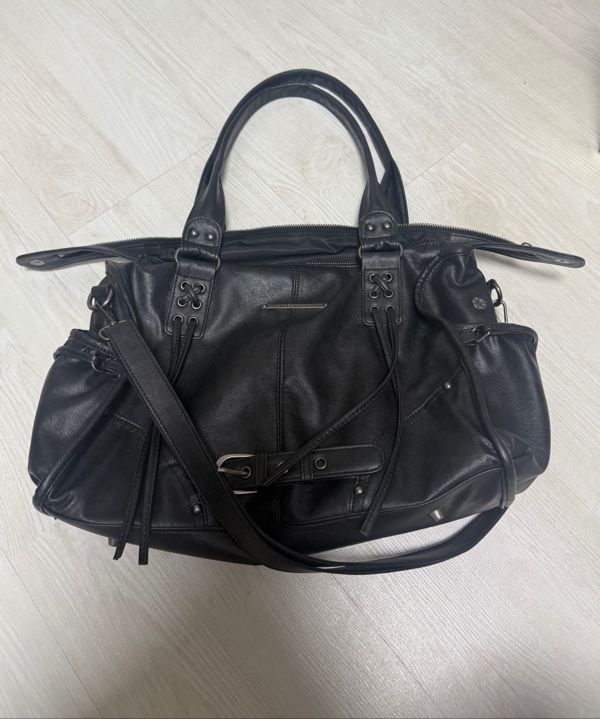 MUSINSA | FANCY CLUB Belted Washing Leather Bag (BLACK) F25QE990