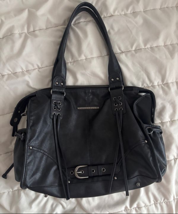 MUSINSA | FANCY CLUB Belted Washing Leather Bag (BLACK) F25QE990