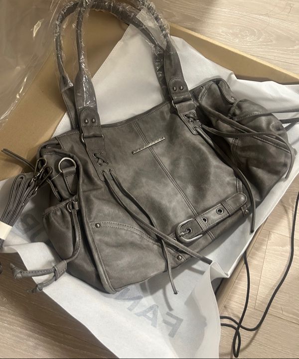 MUSINSA | FANCY CLUB Belted Washing Leather Bag (GRAY) F25QE990