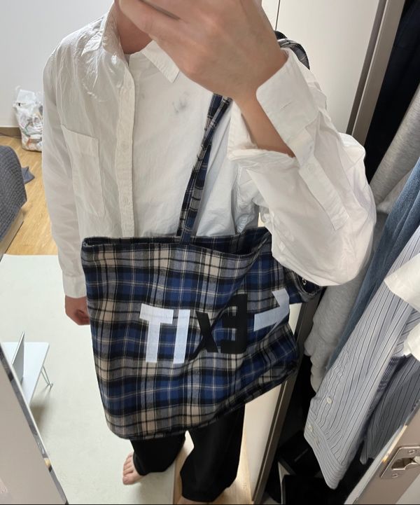 MUSINSA公式 | GRAILZ CHECKERED TOTE BAG [BLUE]