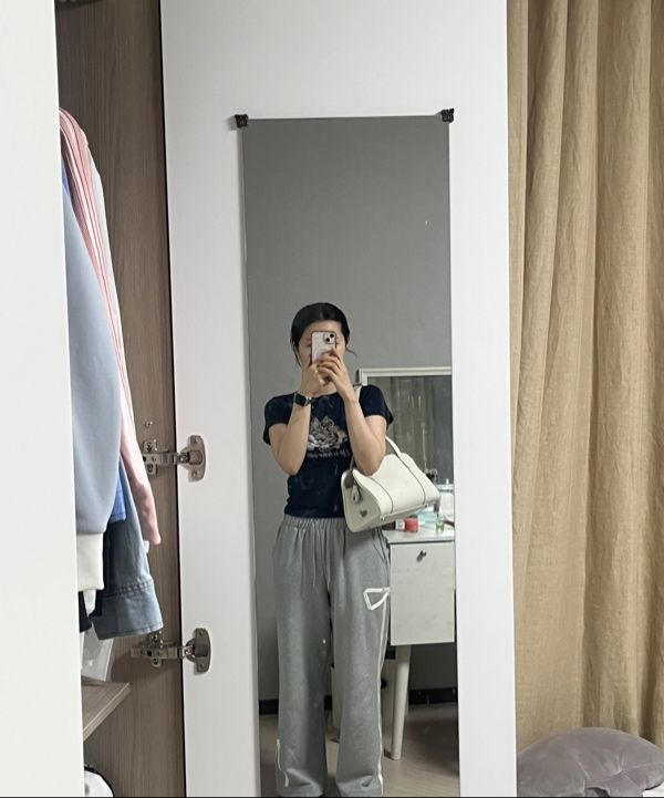 ◇monde monde◇ Moment Medium Shoulder Bag Designer fashion, Seoul-fully created | W Concept
