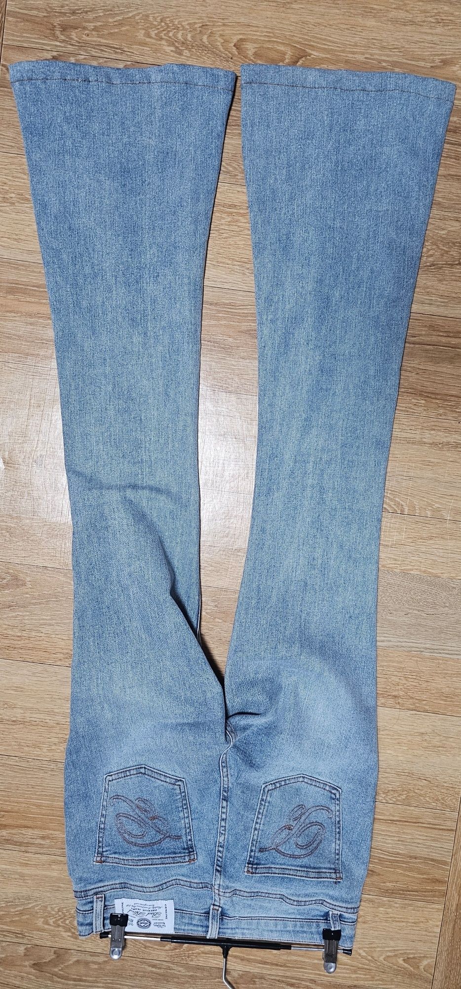 MUSINSA | BADBLOOD 0119 Low-Rise Bootcut Jeans - Light Blue