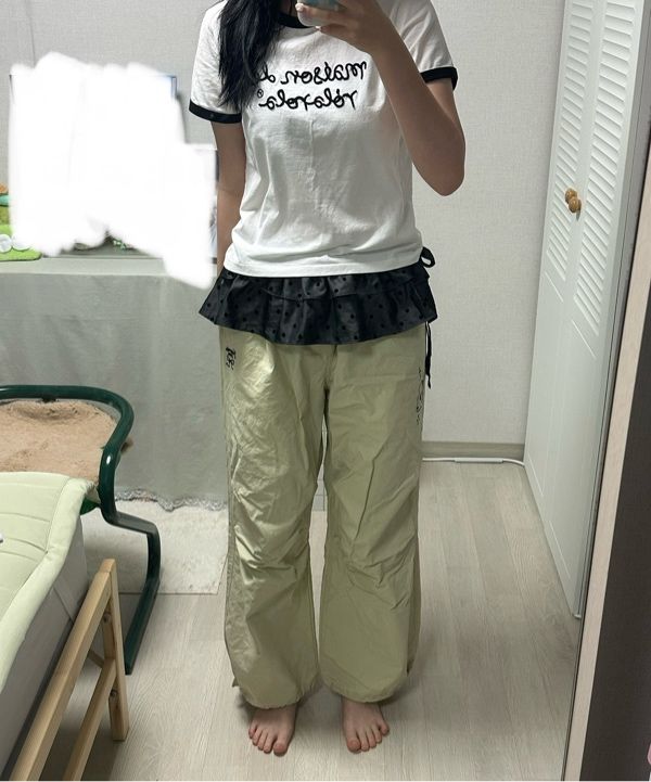 MUSINSA | RONRON DRAWING STITCH PARACHUTE PANTS BEIGE
