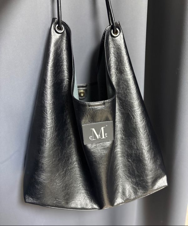 ショルダーバッグ・ポシェット ^MUCENT^ Pouch Gift Cats Double Line Eyelet Leather Shoulder MUSINSA公式 | MUCENT [Pouch Gift] Cats Double Line Eyelet