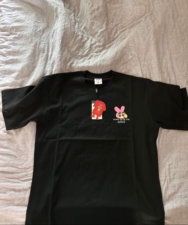 MUSINSA | acmé de la vie FUZZY RABBIT SHINCHAN SHORT SLEEVE