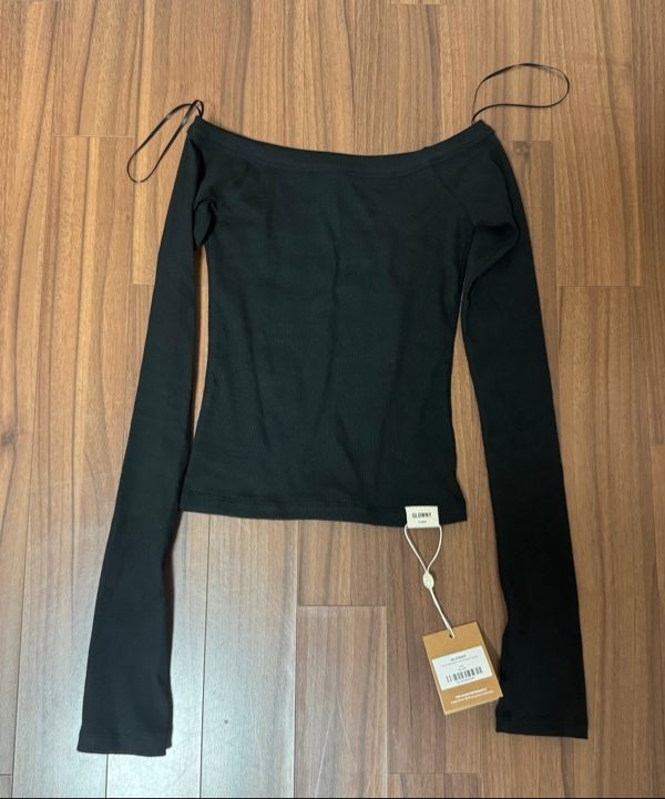 MUSINSA | GLOWNY G OFF SHOULDER LONG SLEEVE (NAVY)
