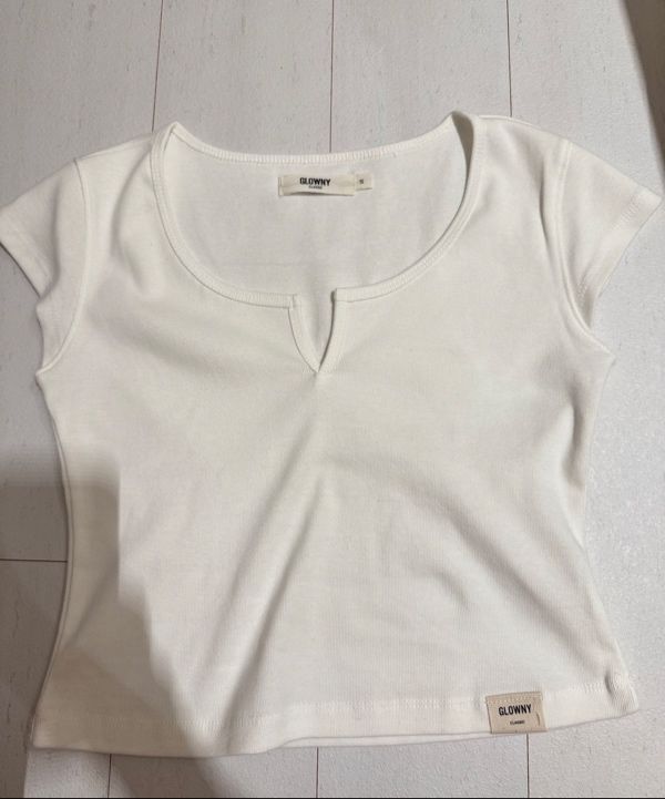 MUSINSA | GLOWNY G SLIT TEE (3 colors)