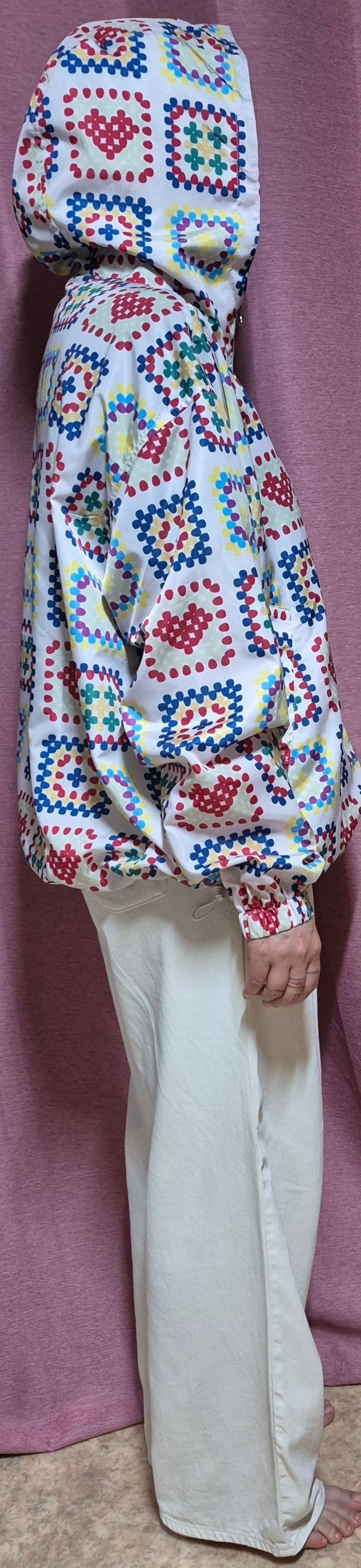 MUSINSA | RONRON HEART CROCHET PATTERN HOODED WINDBREAKER