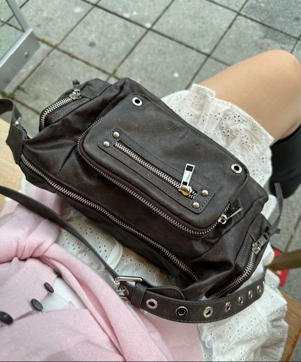 MUSINSA | BLACK PURPLE Marco Bag Marco Bag_BROWN