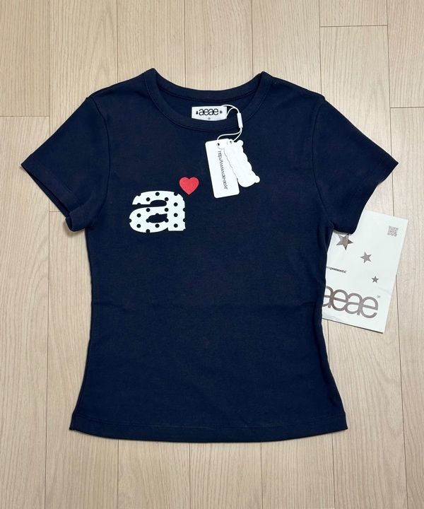 aeaeドット柄（a）刺繍 Tシャツ MUSINSA公式 | AEAE DOT SMALL LETTER