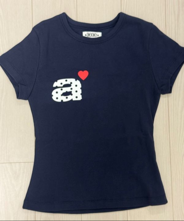 MUSINSA公式 | AEAE DOT SMALL LETTER TEE [NAVY]