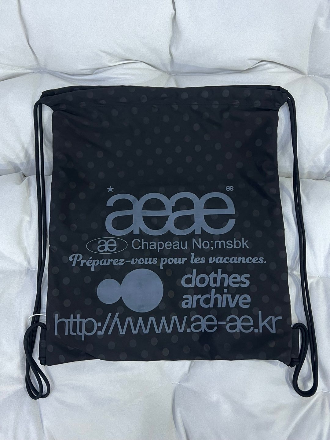 MUSINSA公式 | AEAE WEB LOGO DOT GYM SACK [BLACK]