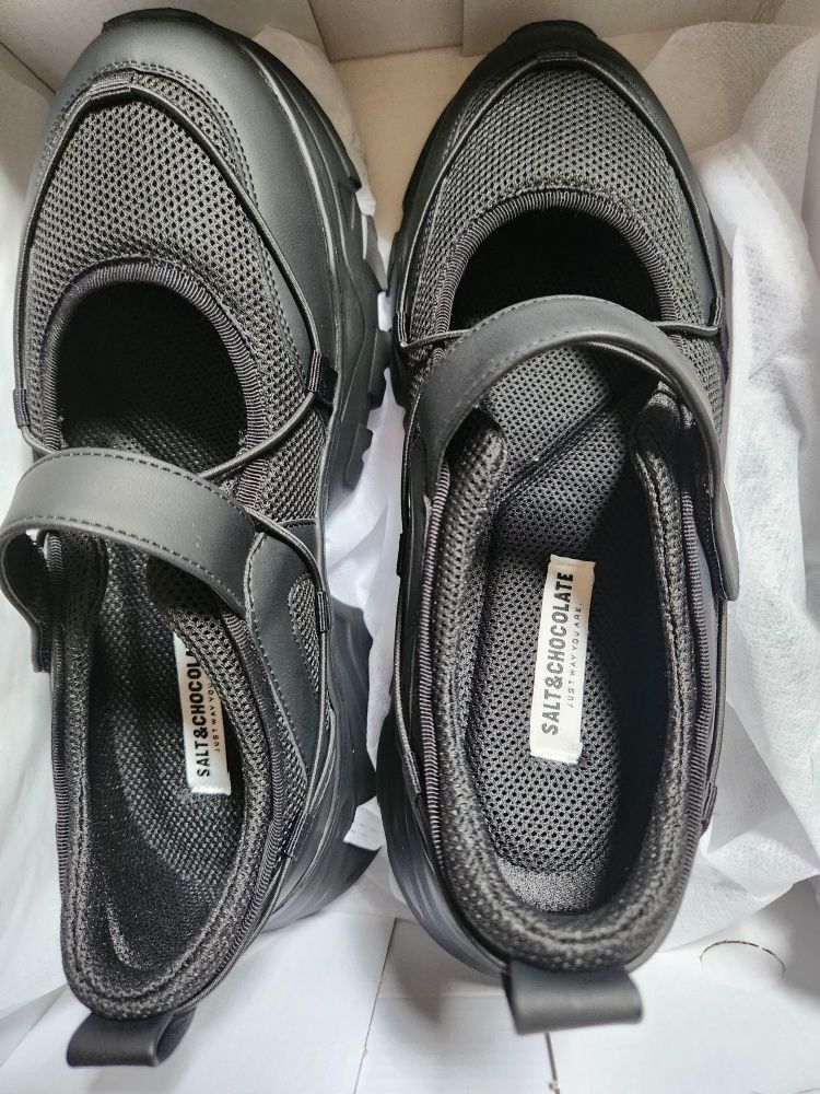 MUSINSA | SALT AND CHOCOLATE Odette Air Velcro Sneakers